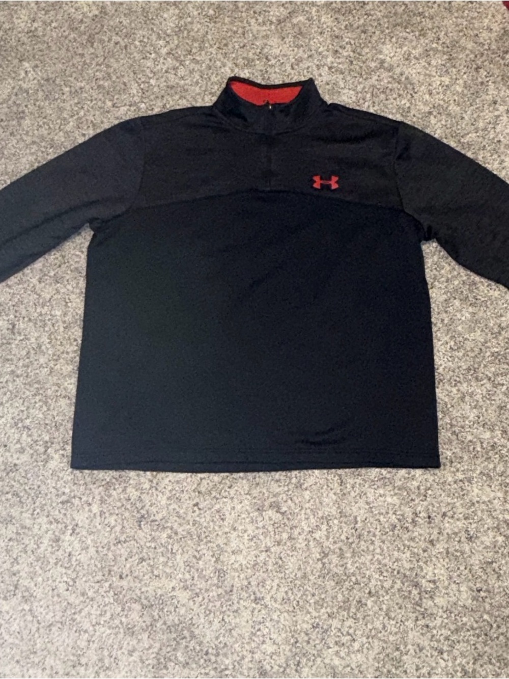 Men’s Under Armour Black and Red Men's Quarter-Zip Pullover
NWOT